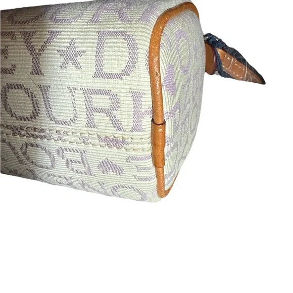 COPY - COPY - NWT Rare! Dooney & Bourke Full Signature Logo Small Barrel Handba… - Picture 5 of 7
